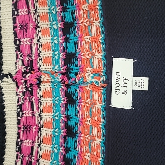 Crown & Ivy Aztec Print Open Front Border Cape/Cardigan - Picture 7 of 9